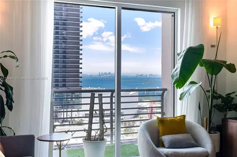 234 NE 3rd St #LPH06, Miami, FL 33132