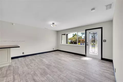 351 SE 16th Ave, Pompano Beach, FL 33060 photo 6