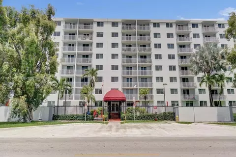 1251 NE 108th St #411, Miami, FL 33161