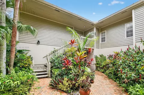 7596 Elmridge Dr #2-U, Boca Raton, FL 33433