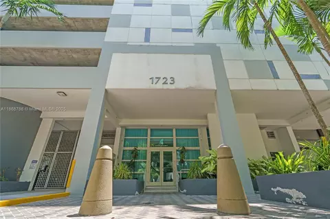 1723 SW 2nd Ave #902, Miami, FL 33129