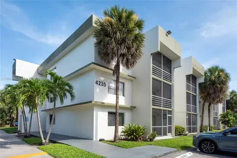 4235 N University Dr #308, Sunrise, FL 33351