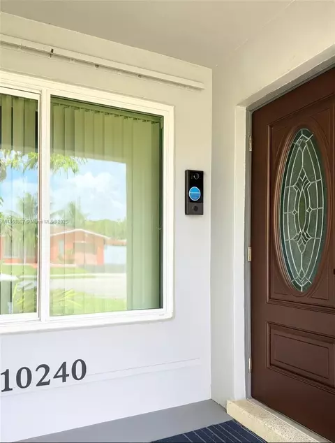 10240 SW 160th Ter, Miami, FL 33157