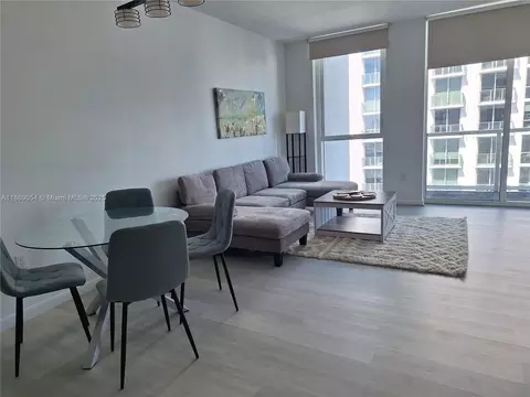 253 NE 2nd St #2606, Miami, FL 33132