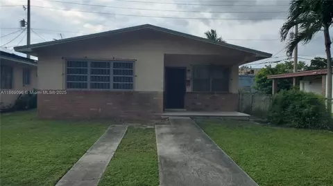 4756 SW 7th St, Miami, FL 33134