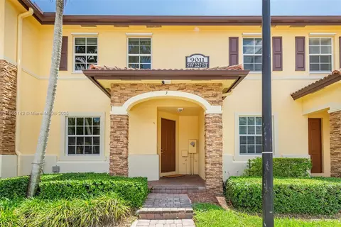 9011 SW 227th St #3, Cutler Bay, FL 33190