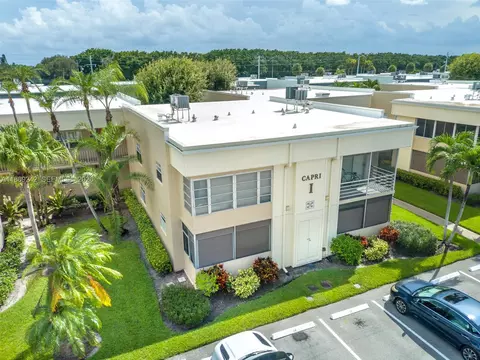 402 Capri I #402, Delray Beach, FL 33484