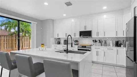 15305 SW 173rd St, Miami, FL 33187