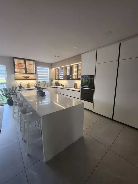 7875 NW 116th Ave, Doral, FL 33178