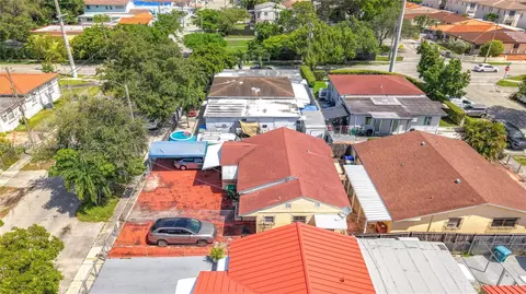 1055 NW 32nd Ct, Miami, FL 33125