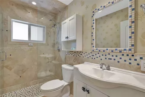 Bath - 200 Harbor Dr, Key Biscayne, FL 33149 photo 1 of 2