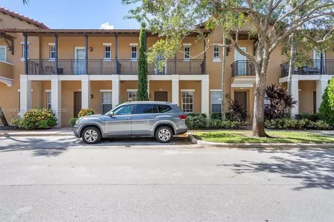 14614 SW 6th St #6-11, Pembroke Pines, FL 33027