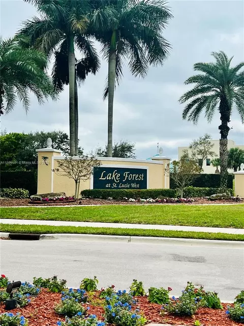 832 SW Rocky Bayou Ter, Saint Lucie West, FL 34986