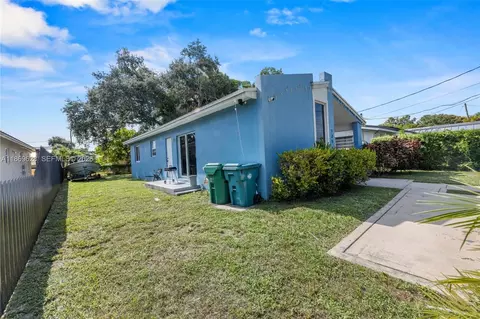 135 NW 6th Ave, Dania Beach, FL 33004 photo 1