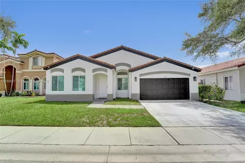 1636 SW 108th Ter, Davie, FL 33324