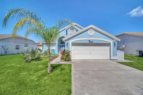 2915 Pembridge St, Kissimmee, FL 34747