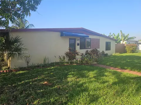 500 NW 199th St, Miami Gardens, FL 33169