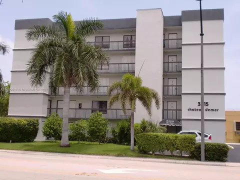 3215 N Ocean Dr #302, Hollywood, FL 33019