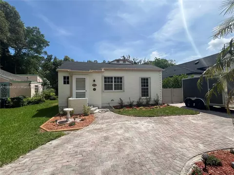 6218 SW 56th St, Miami, FL 33155