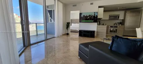 1300 Brickell Bay Dr #3007, Miami, FL 33131