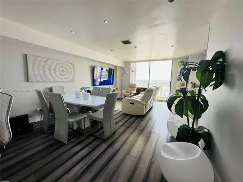 13499 S Biscayne Blvd #1702, Miami, FL 33181