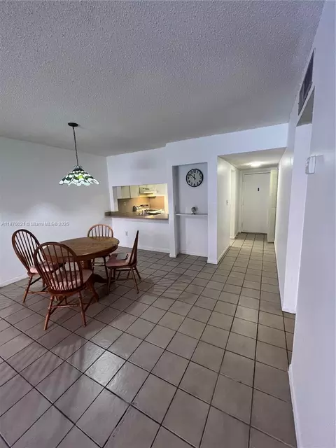 440 E 23rd St #1118, Hialeah, FL 33013 photo 10