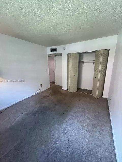 440 E 23rd St #1118, Hialeah, FL 33013 photo 23