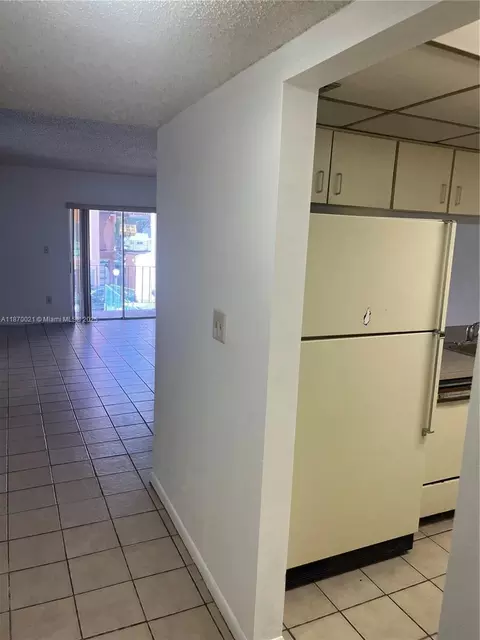 440 E 23rd St #1118, Hialeah, FL 33013 photo 3