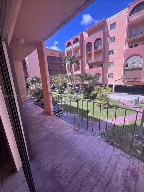 440 E 23rd St #1118, Hialeah, FL 33013 photo 25