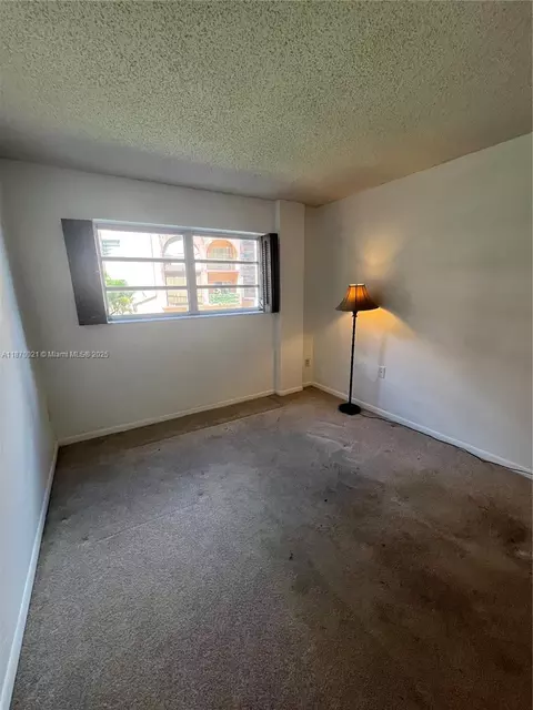 440 E 23rd St #1118, Hialeah, FL 33013 photo 24