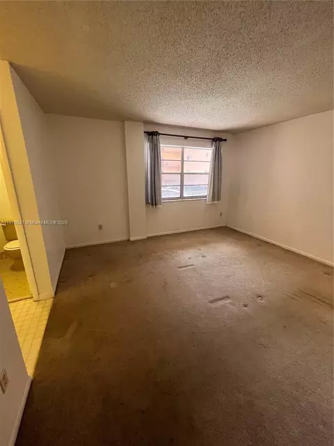 440 E 23rd St #1118, Hialeah, FL 33013 photo 12