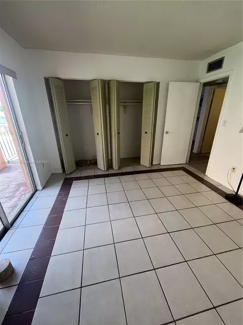 440 E 23rd St #1118, Hialeah, FL 33013 photo 19