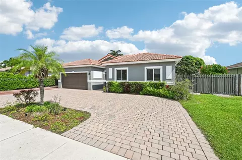 15333 SW 184th St, Miami, FL 33187