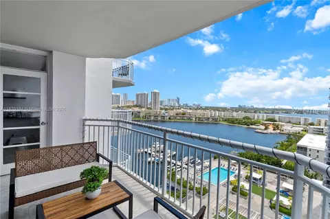 18071 Biscayne Blvd #1404, Aventura, FL 33160