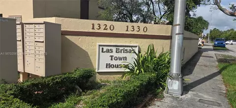 1320 W 46 Th St #24, Hialeah, FL 33012