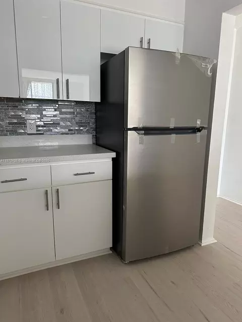 16851 NE 23rd Ave #B604, North Miami Beach, FL 33160