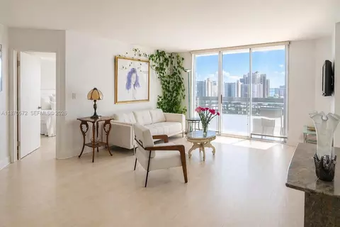 19101 NE 36th Ct #1411, Aventura, FL 33180