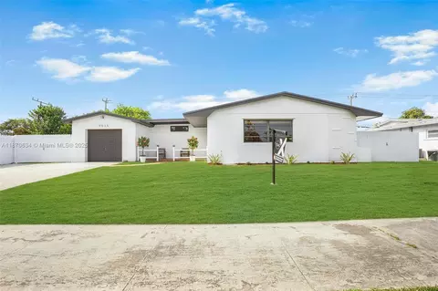 9035 SW 198th Ter, Cutler Bay, FL 33157