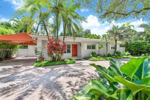 8015 SW 63rd Pl, Miami, FL 33143