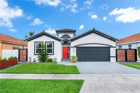 933 NW 136th Ave, Miami, FL 33182