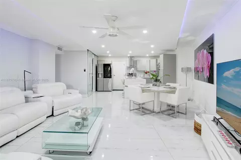 13951 Kendall Lakes Cir #103A, Miami, FL 33183
