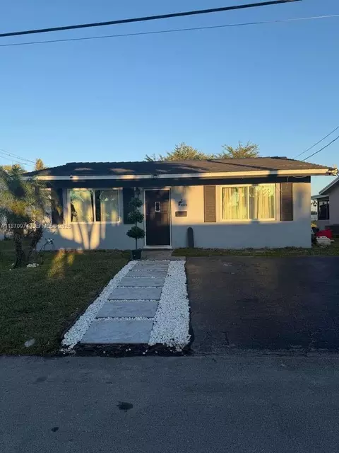 4808 NW 27th Ter, Tamarac, FL 33309