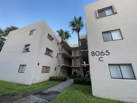 8065 SW 107th Ave #113, Miami, FL 33173