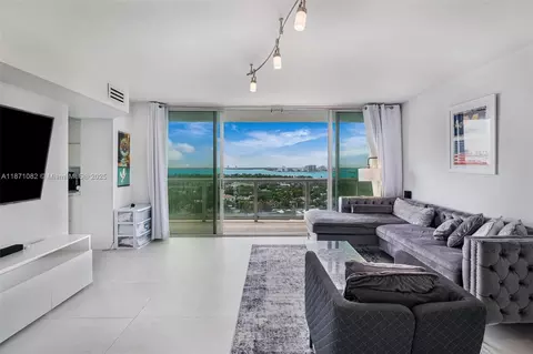 5900 Collins Ave #1905, Miami Beach, FL 33140