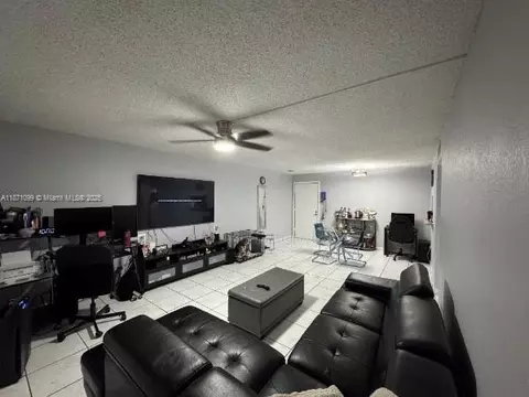 13700 SW 62 St UNIT 232, Miami, FL 33183