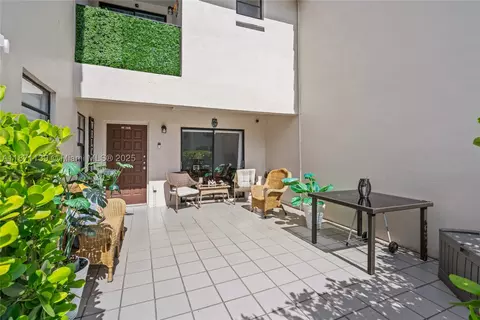 13412 SW 62nd St #103M, Miami, FL 33183