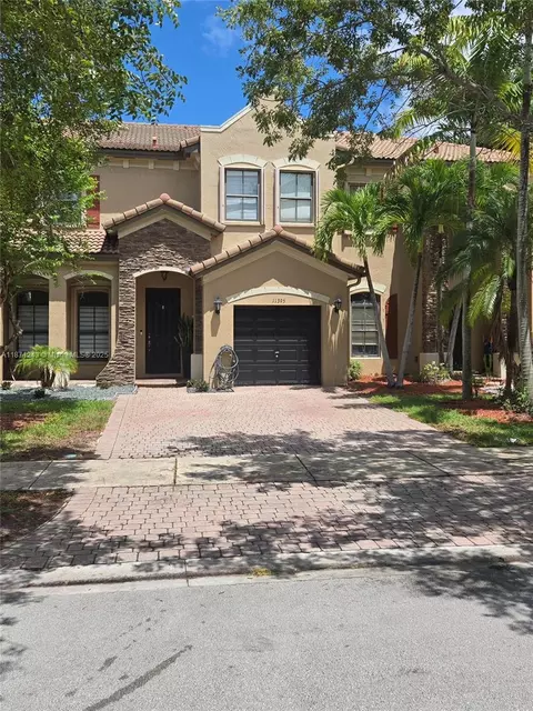 11395 SW 238th St, Homestead, FL 33032