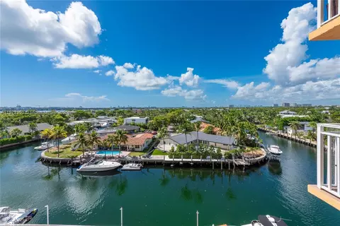 2450 NE 135th St #607, North Miami, FL 33181