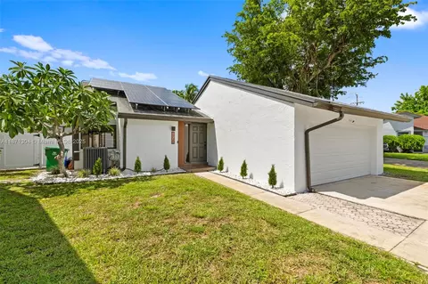 1720 SW 86th Ave, Miramar, FL 33025