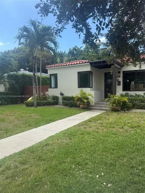 890 NE 72nd Ter, Miami, FL 33138